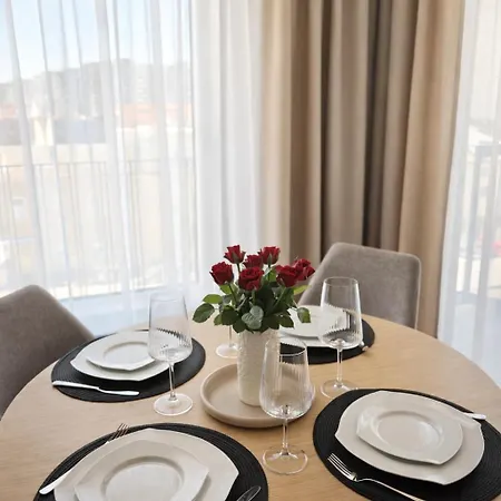 M&m Premium New In The Center - Free Parking Apartment *