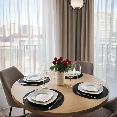 M&M Premium New Apartment In The Center - Free Parking