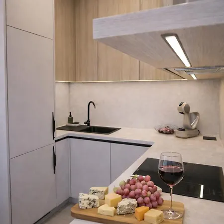 M&m Premium New In The Center - Free Parking Apartment