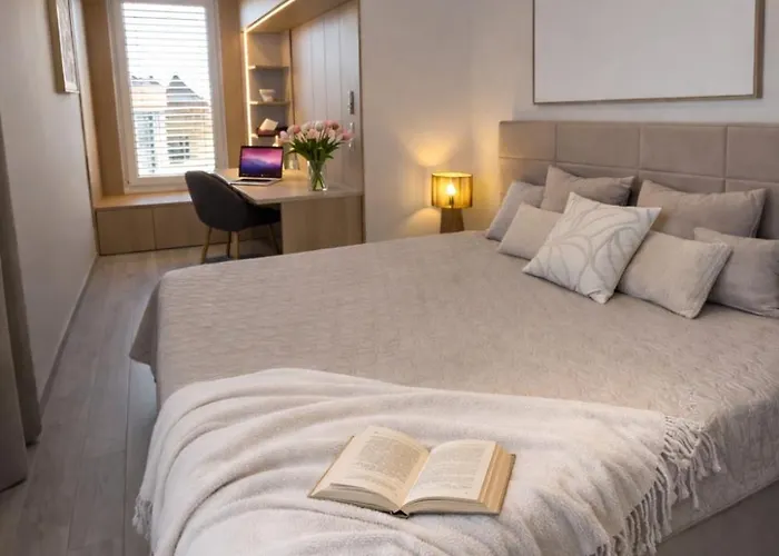 M&M Premium New Apartment In The Center - Free Parking Apartmán